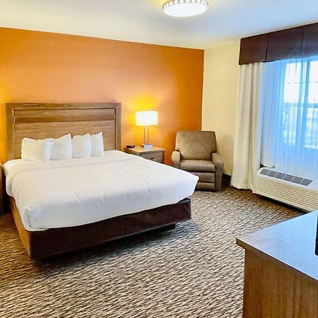 Mainstay Suites Watford City - Event Center Kültér fotó