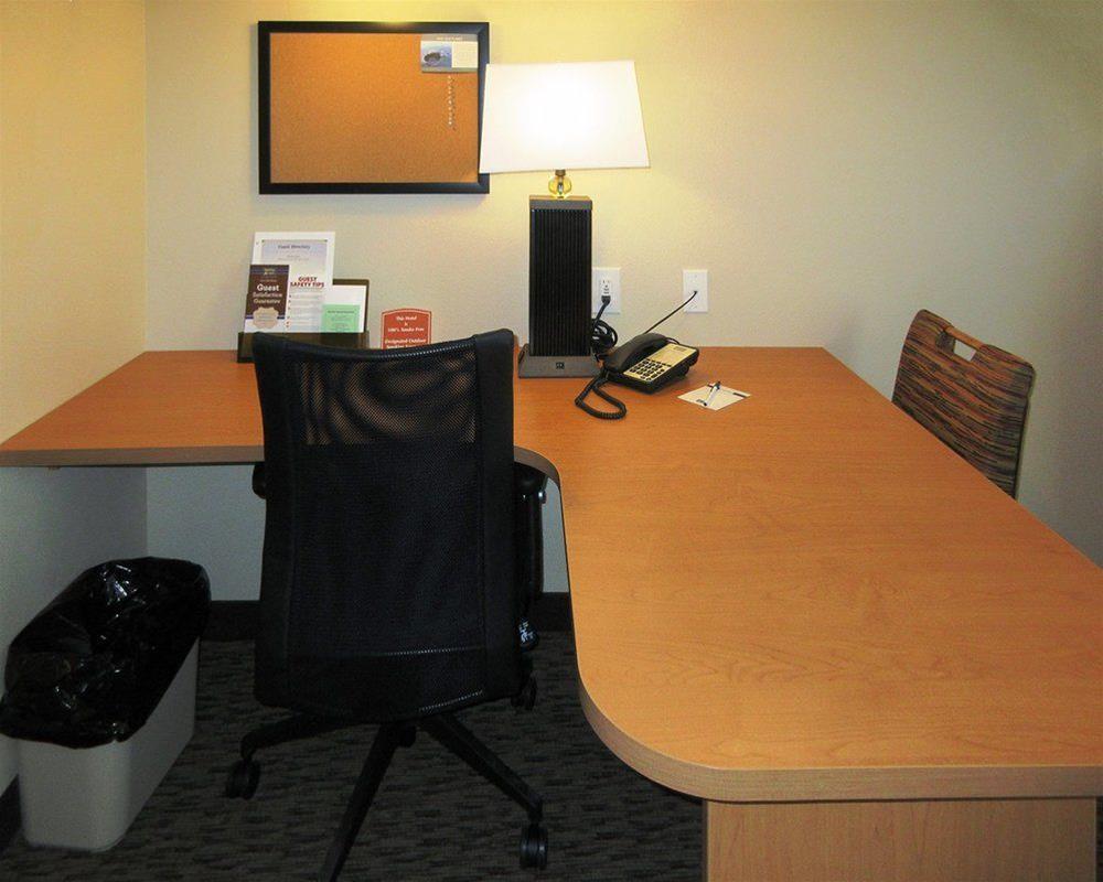 Mainstay Suites Watford City - Event Center Kültér fotó