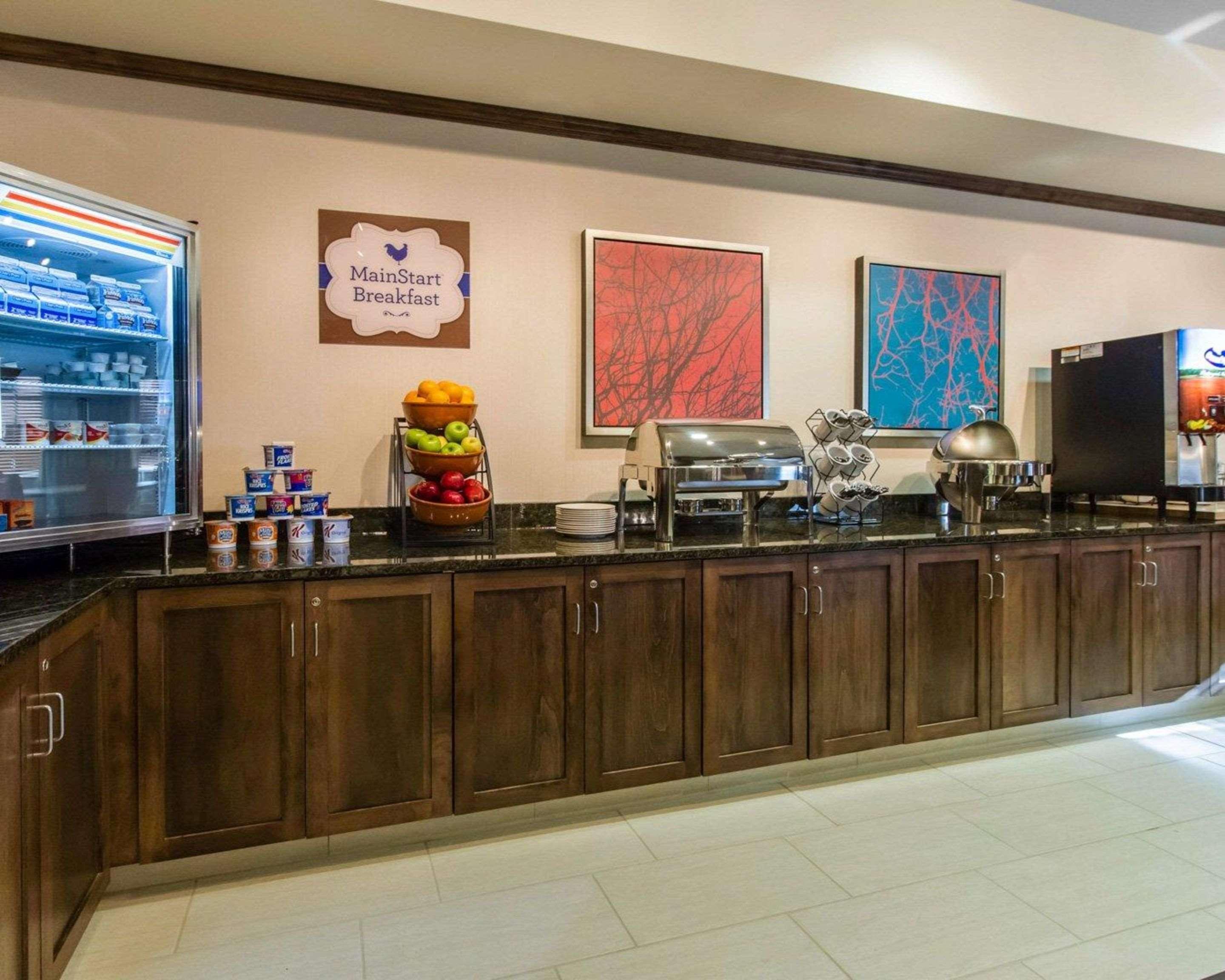 Mainstay Suites Watford City - Event Center Kültér fotó