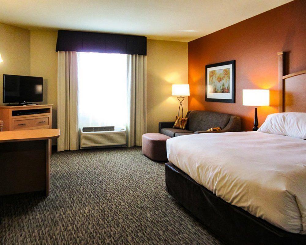 Mainstay Suites Watford City - Event Center Kültér fotó