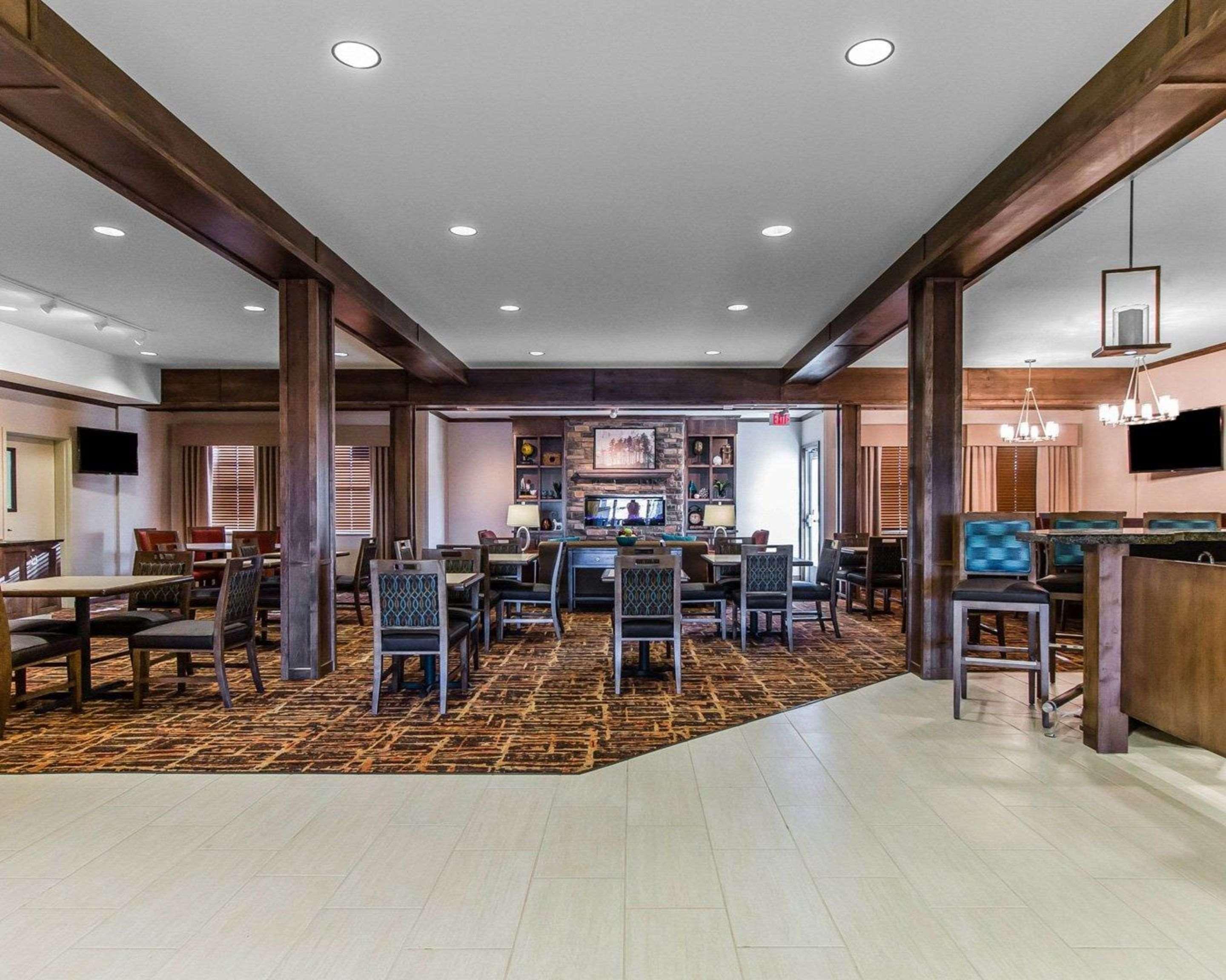 Mainstay Suites Watford City - Event Center Kültér fotó