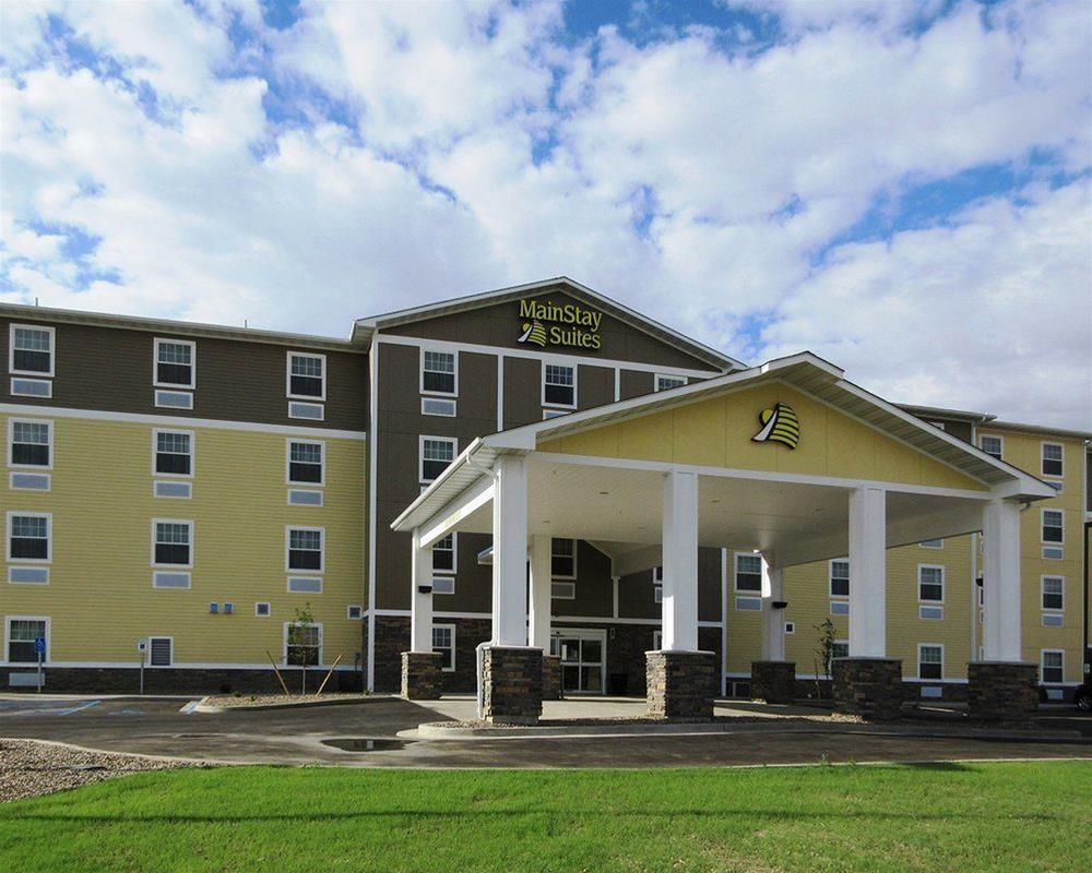 Mainstay Suites Watford City - Event Center Kültér fotó