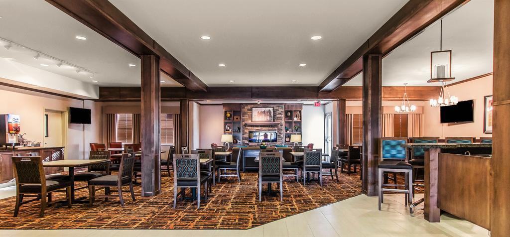 Mainstay Suites Watford City - Event Center Kültér fotó