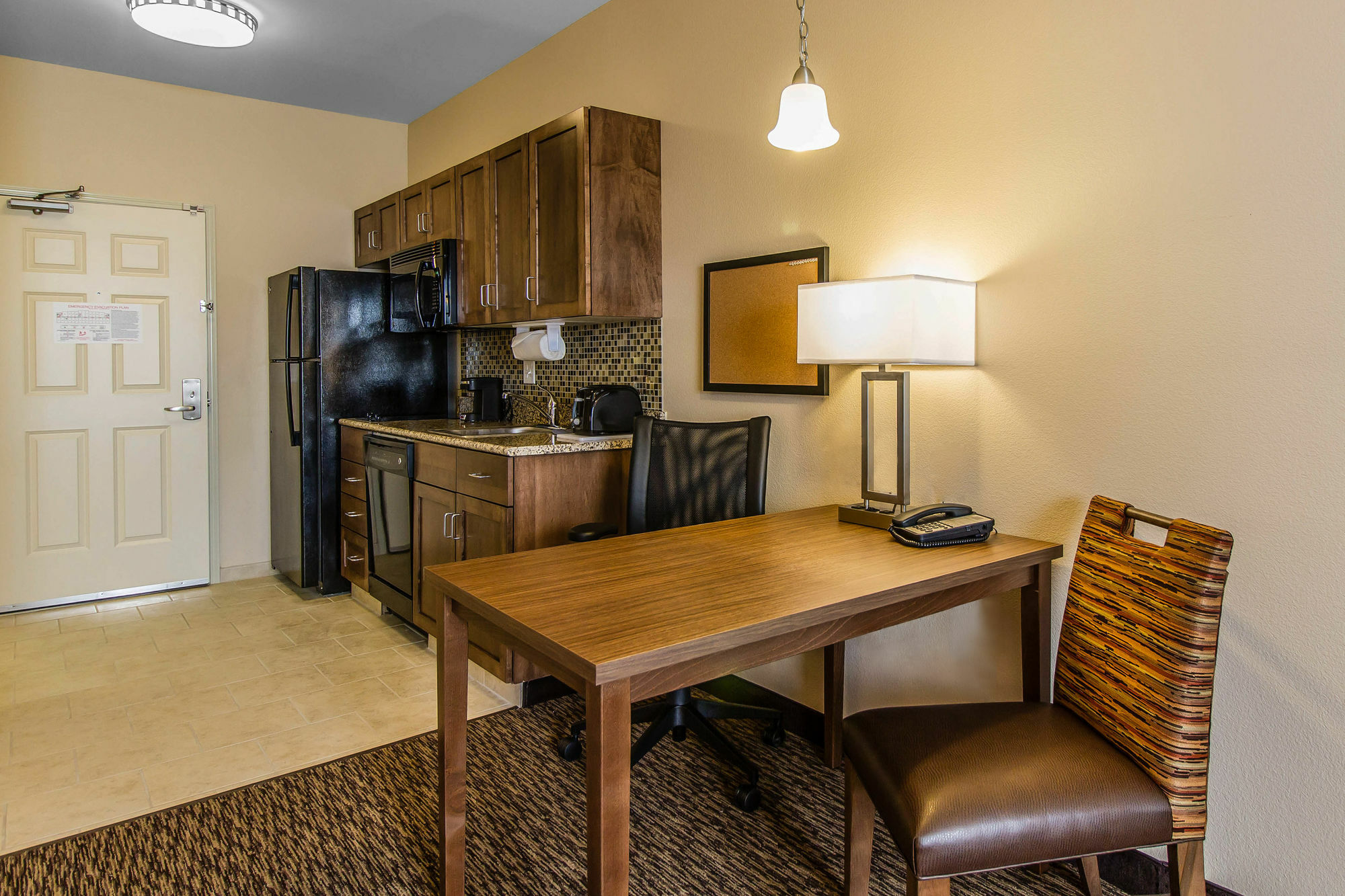 Mainstay Suites Watford City - Event Center Kültér fotó